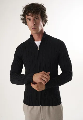 Strickjacke Strickjacke Mit Zopfmuster
