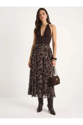 Ethnisches Druck Chiffonbluse und Midi-Rock Set