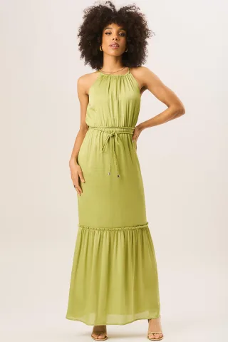 Grünes Neckholder-Maxikleid