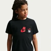 Nike Sportswear T-Shirt K NSW TEE PKT FUTURA mit Rundhalsausschnitt, aus Baumwolle, normale Länge