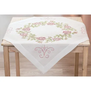 Stickmitteldecke "Rosen & Ornament"