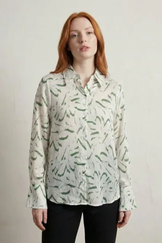Abstraktes Druck-Button-Up-Hemd