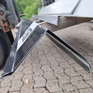 Ortgang | 3,50 m Länge | Tiefschwarz ( RAL 9005 )
