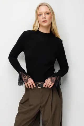 Schwarz