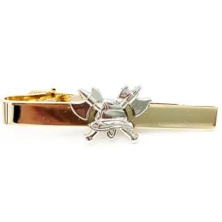 Krawattenklammer Feuerwehr-Emblem | Feuerwehrstore | gold | silberne Applikation | Axt gekreuzt | Krawattennadel | edel | Geschenk | Ehrung