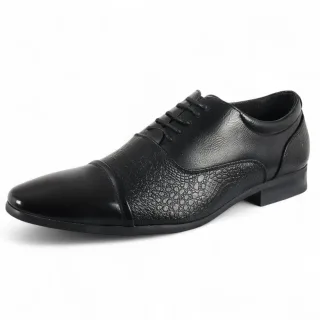 Klassische Herrenschuhe im Brogue-Stil mit Schnürung in Schwarz