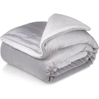 Wohndecke Kuscheldecke XL warm Sherpa, dicke Sofadecke, hochwertige Tagesdecke, Cozyor, 150x200 cm Plüschdecke hellgrau Moonlight, Wohnzimmerdecke Sherpadecke