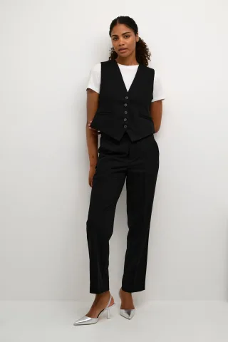 Weste mit taillierter Passform black
