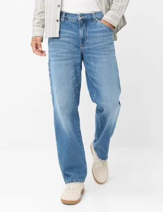 34/32