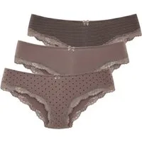 LASCANA Slip (3er-Pack) aus elastischer Baumwolle mit zarter Spitze