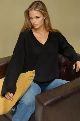 Dicker Strick-V-Ausschnitt-Pullover