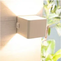 Brilliant Außen-Wandleuchte Iseo - portable Akkuleuchte inkl. Magnetplatte, Abschaltautomatik, Bewegungsmelder, Ein-/Ausschalter, USB-Ladefunktion, LED fest integriert, Warmweiß, Akku, 300 lm, 3000 K, USB, schwarz, mobile Außenlampe, Wandlampe