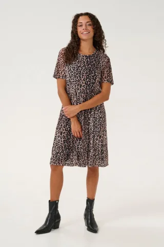 Kleid mit femininer Silhouette animal