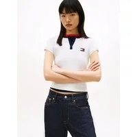 Tommy Jeans Henleyshirt TJW SLIM HENLEY BADGE SS TEE mit Kontrastdetail
