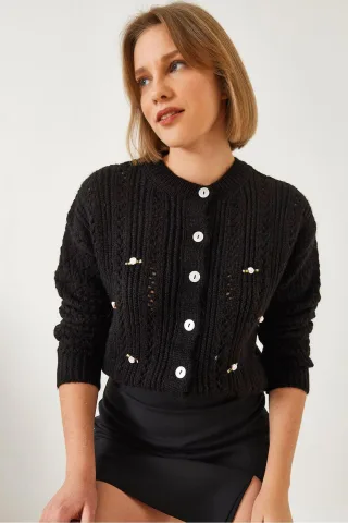 Strickjacke mit Struktur und Knopfverschluss