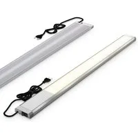 B.K.Licht LED Unterbauleuchte Küche 575mm 10W 1100lm moderne Lichtleiste Bad flach 13mm, LED fest integriert, 3000K - Warmweiß, Unterbaulampe Küchenlampe Werkstattlampe Regal An/Aus Schalter silber