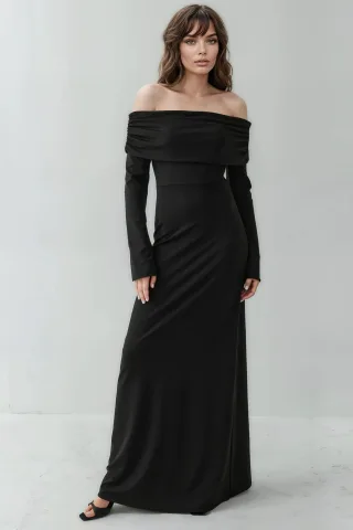 Schulterfreies Maxikleid mit Schlitz