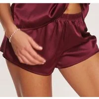 LASCANA Panty Alana im edlen Shorty-Schnitt mit hohem Seidenanteil