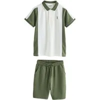 Next Shirt & Shorts Poloshirt mit Blockfarben und Shorts (2-tlg)