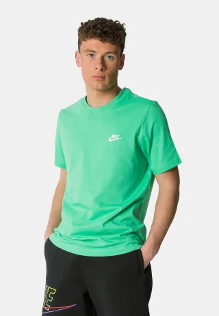 Nike Sportswear Club Herren-T-Shirt in Frühlingsgrün
