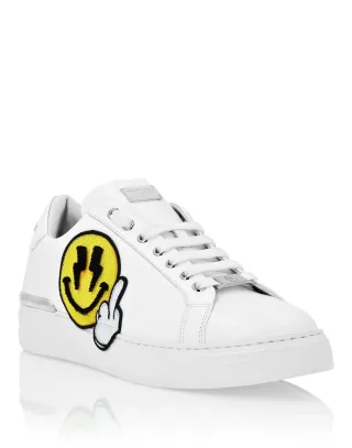 Low-Top-Sneaker Smile