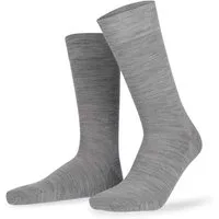 KUNERT Basicsocken Gary (1-Paar) Klimaausgleich durch einen Mix aus Baum- und Schurwolle