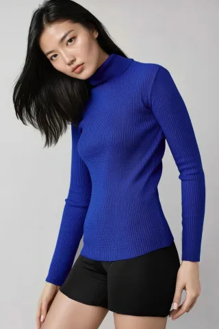 Taillierter Strukturrollkragenpullover