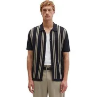 Marc O'Polo Kurzarmhemd DFB Travel Collection Kurzarm-Feinstrickshirt aus reiner Bio-Baumwolle