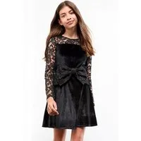 LIPSY Samtkleid Lipsy Skaterkleid aus Samt mit Spitzenschleife (1-tlg)