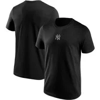 New York Yankees T-Shirt New York Yankees Embroidered T-Shirt