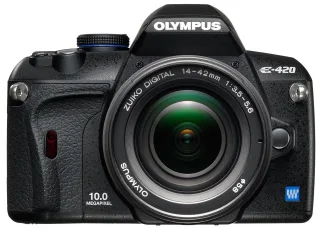 Olympus E-420 [10MP Live View 27"] schwarz inkl. 175-45mm 1:35-56 Objektiv
