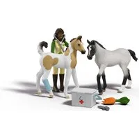 Schleich® Spielfigur HORSE CLUB, Sarah's Erste-Hilfe-Set (42777)