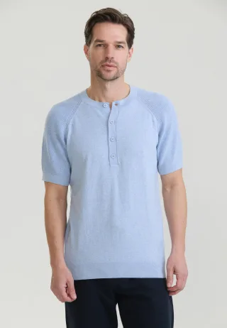 Blau