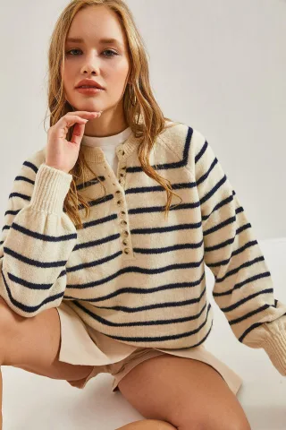 Knopfkragen-Strickpullover