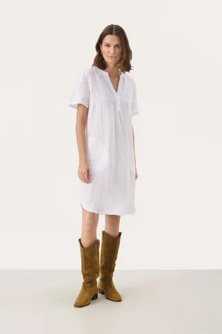Kleid Gerade Passform white