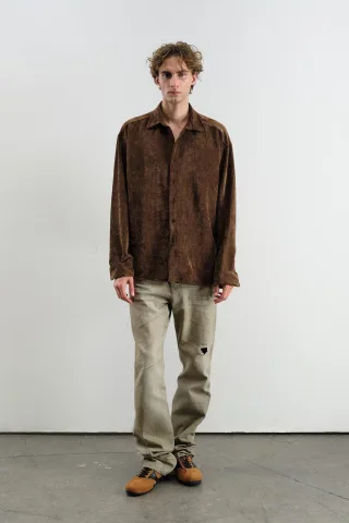 Übergroßes Samtshirt
