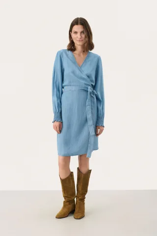 Blau