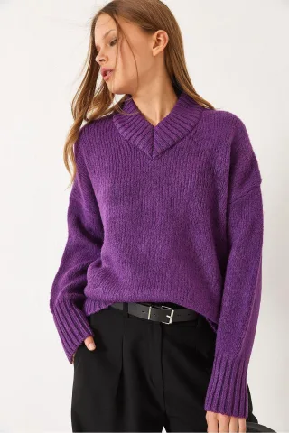 Lässiger V-Ausschnitt Rippstrickpullover