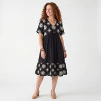 OriginalYou Sommerkleid Strandkleider Leichte Sommerkleider Damen Midi Kleider Boho Stil erhältlich in Größe 40/44, mit V-Ausschnitt, mit Boho Stickerei