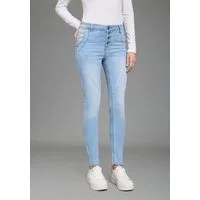 Bruno Banani Skinny-fit-Jeans extraenger Schnitt, normale Leibhöhe, mit Gesäß- und Eingrifftaschen