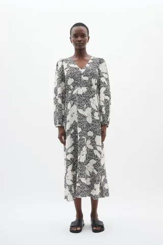 Kleid Gerade Passform black offwhite