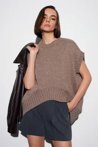 Oversized Gerippter Strickweste