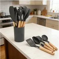 OKWISH Kochbesteck-Set 12er Küchenutensilien Set Küchenhelfer Kochgeschirrset (mit Hitzebeständigem Holzgriff und Aufhängeschlaufe, 12-tlg., Kochbesteck, Silikon und Holz), BPA-frei für Kochen Braten Schöpfen Mischen und Backen usw