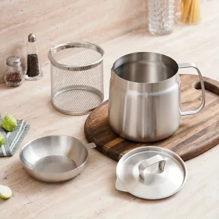 IPRee 2L Stainless Steel Oil Filter Pot 304 Food Grade Frying Pouring Container with Fine Mesh Filter Stove Safe Kitchen