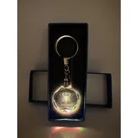 Stelby Schlüsselanhänger mit Gravur Schlüsselanhänger LED Sternzeichen aus Glas mit Farbwechsel (inkl. Geschenkbox), Farbwechsel, transparent, modernes Design