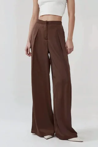 Hochtaillierte weite Satin-Palazzo-Hose