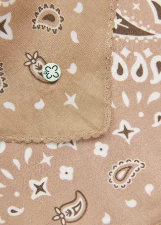 Dreieckstuch aus Viskose mit Bandana-Print kamel