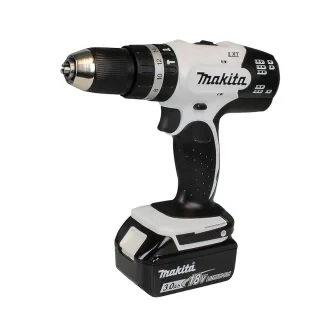 Makita Akku-Schlagbohrschrauber 18V in weiß / 3,0 Ah, 2 Akkus + Ladegerät im Transportkoffer - DHP453RFEW