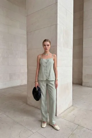 V-Ausschnitt Knopfveste mit Taschen und gerade geschnittene Hose Zwei-Teile-Set