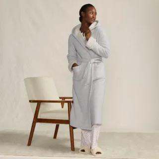 Bademantel mit Fleecefutter in Petite-Größe für Damen, Damen, size: petite, Grau, Polyester/Viskose, by Lands' End